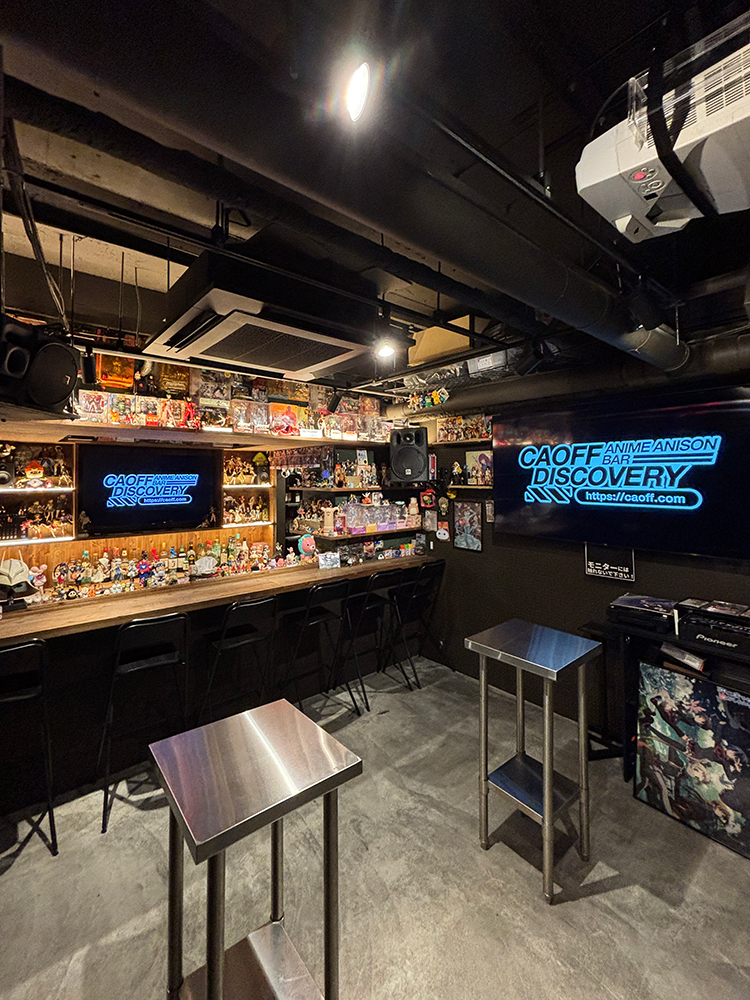 大阪・難波にあるアニメバー&アニソンバーCAOFF DISCOVERYの内装