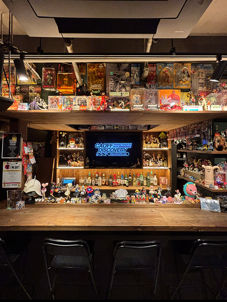 大阪・難波にあるアニメバー&アニソンバーCAOFF DISCOVERYの内装